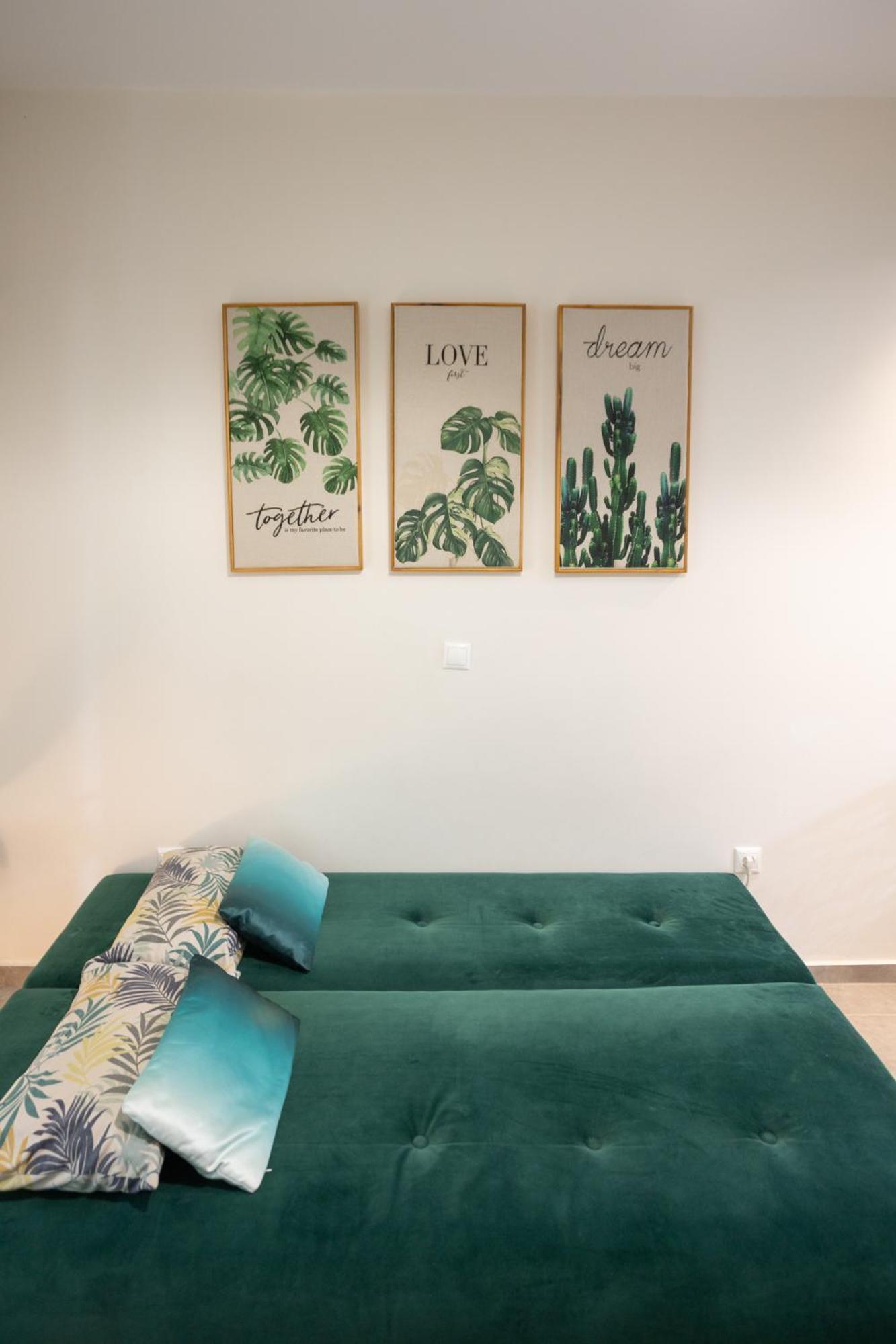 Tropicana Athens Luaran gambar