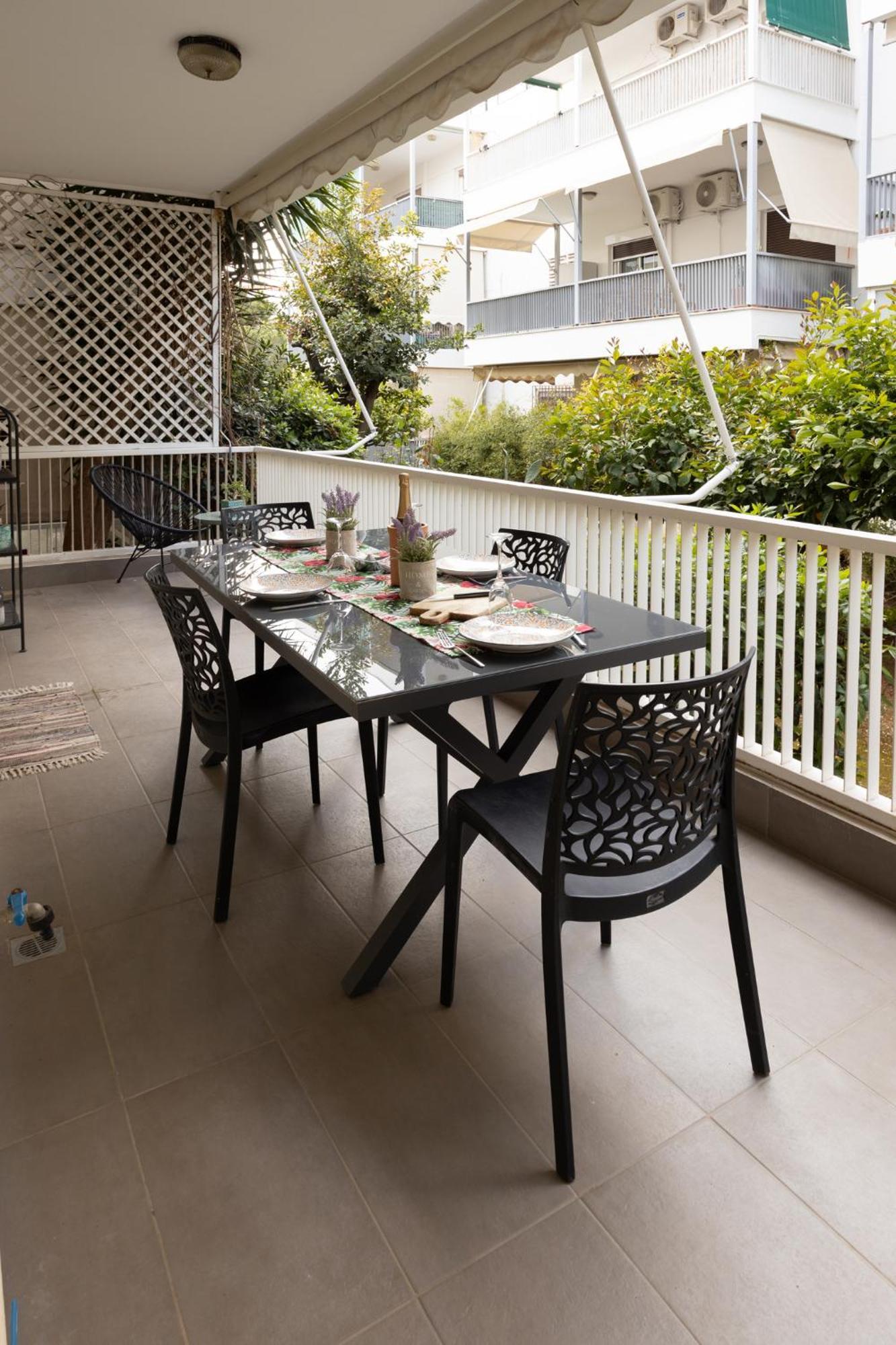 Tropicana Athens Luaran gambar